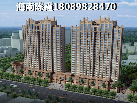 鳳嶺悅瀾亞龍灣：被譽(yù)為三亞富人區(qū)，聚集眾多國內(nèi)外品牌酒店，旅游景點(diǎn)有亞龍灣森林公園（電影《非誠勿擾2》拍攝地）、亞龍灣海底世界等，此區(qū)域主推旅游地產(chǎn)，大部分房源產(chǎn)權(quán)在50年，洋房（兩房戶型）價(jià)格在400萬左右一套，別墅總價(jià)在800萬/套以上。